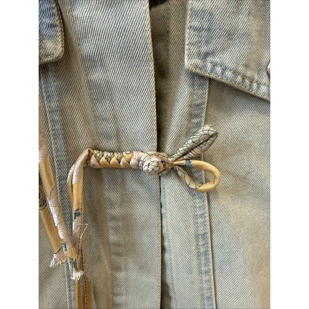 Denim Jacket With Floral Embellished Collar And Button Detail Women's Size M - Picture 4 of 12